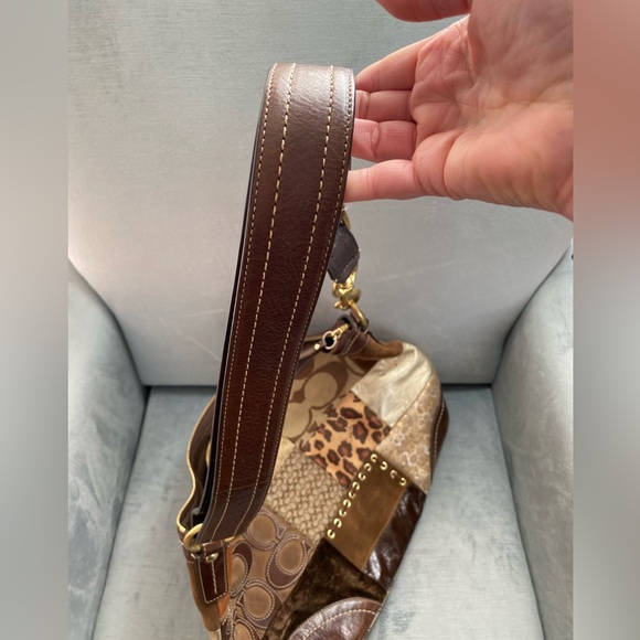 EUC Coach, beautiful leather original patchwork, design bag, 16”Wx11”Hx4”D - Picture 15 of 17